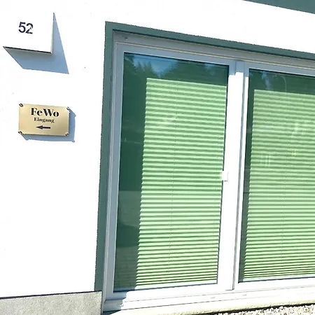 Fewo-airport ブランケンフェルデ＝マーロウ